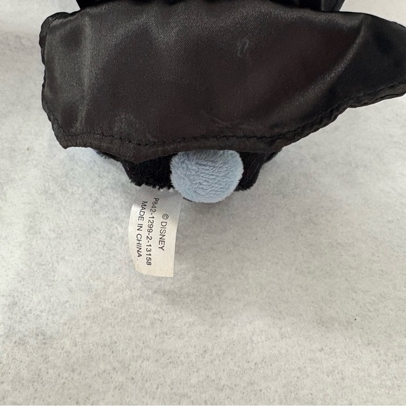 STITCH Dracula Holder Halloween Disney Japan Red Bow Tie Blue Black - Picture 6 of 13